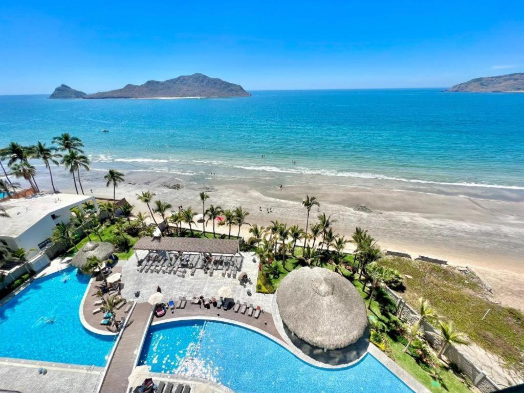 Camino Al Mar "Departamento En Playa" Apartment Mazatlan Bagian luar foto